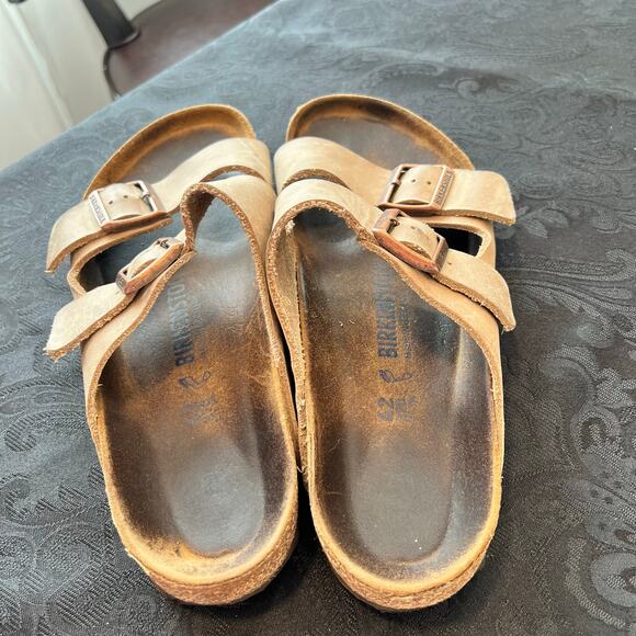 Birkenstock tan sandals women 11 men 9 - Picture 7 of 9